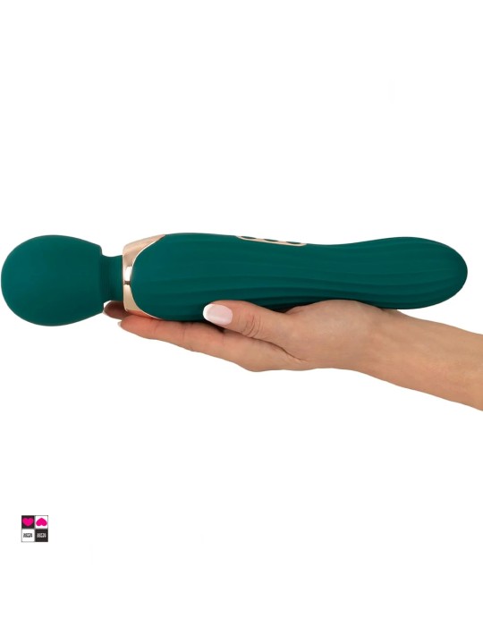 Wand You2Toys impugnato con una mano: l'impugnatura lunga arriva ovunque senza sforzo